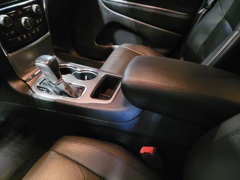 Used 2020 Jeep Grand Cherokee Limited w/ Luxury Group II RWD image 26