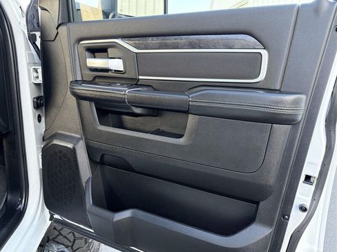 Used 2024 RAM 2500 Big Horn AWD/4WD image 22