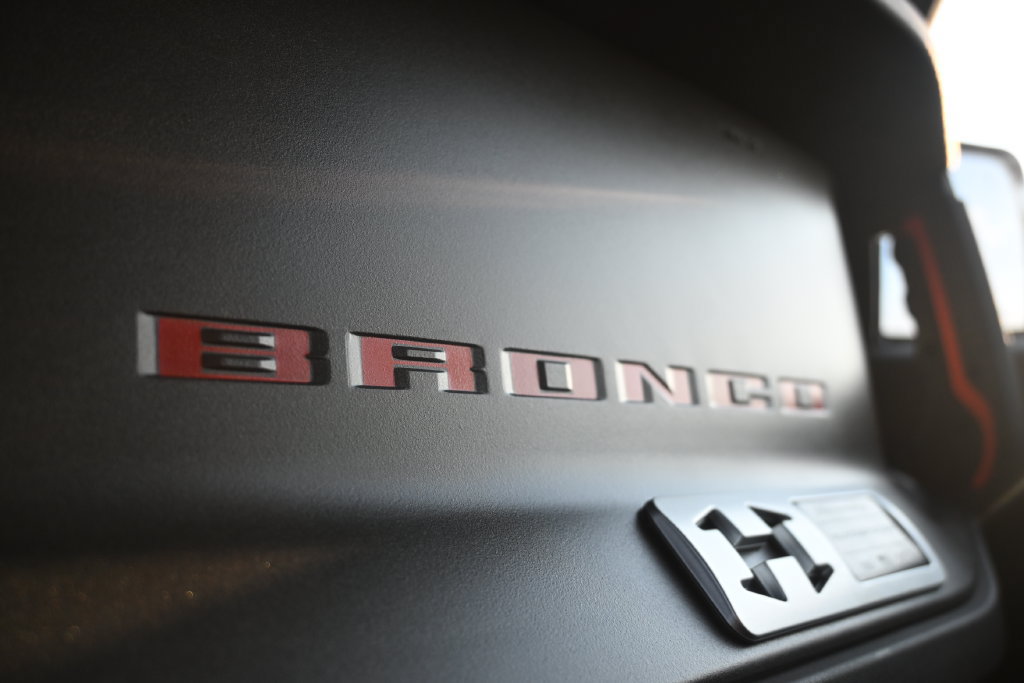 New 2026 Ford Bronco Raptor w/ Interior Carbon Fiber Pack AWD/4WD image 43