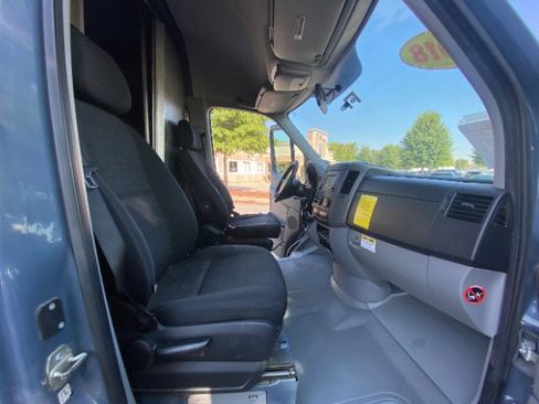 Used 2018 Mercedes-Benz Sprinter 2500 image 27