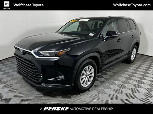 Certified 2025 Toyota Grand Highlander XLE image 1