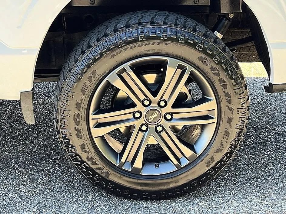 Used 2022 Ford F150 XLT w/ Equipment Group 302A High AWD/4WD image 53