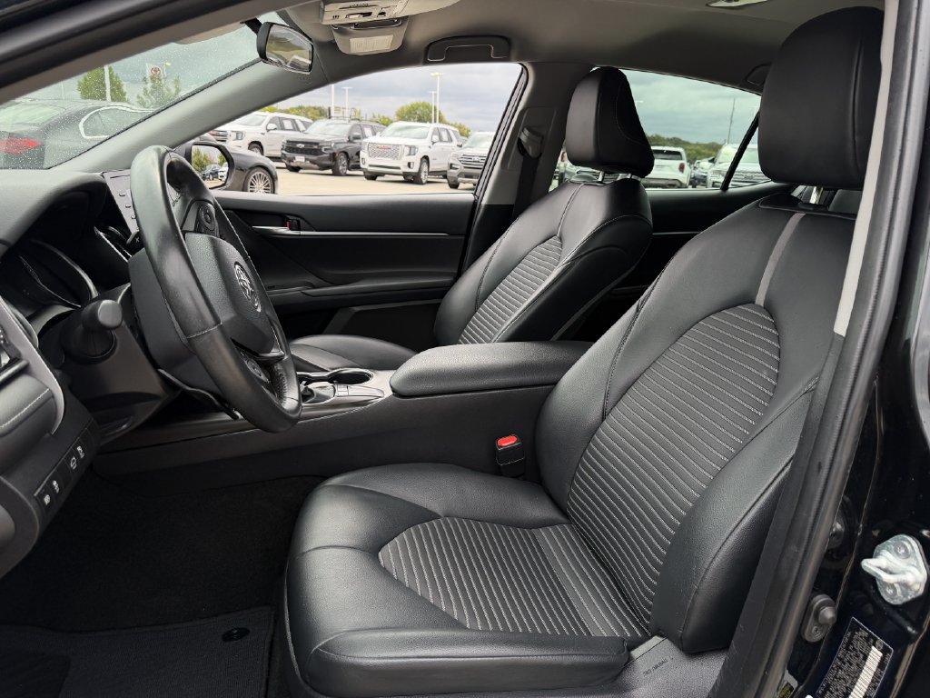 Used 2023 Toyota Camry SE FWD image 24
