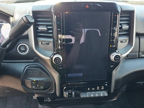 Used 2025 RAM 2500 Big Horn AWD/4WD image 9