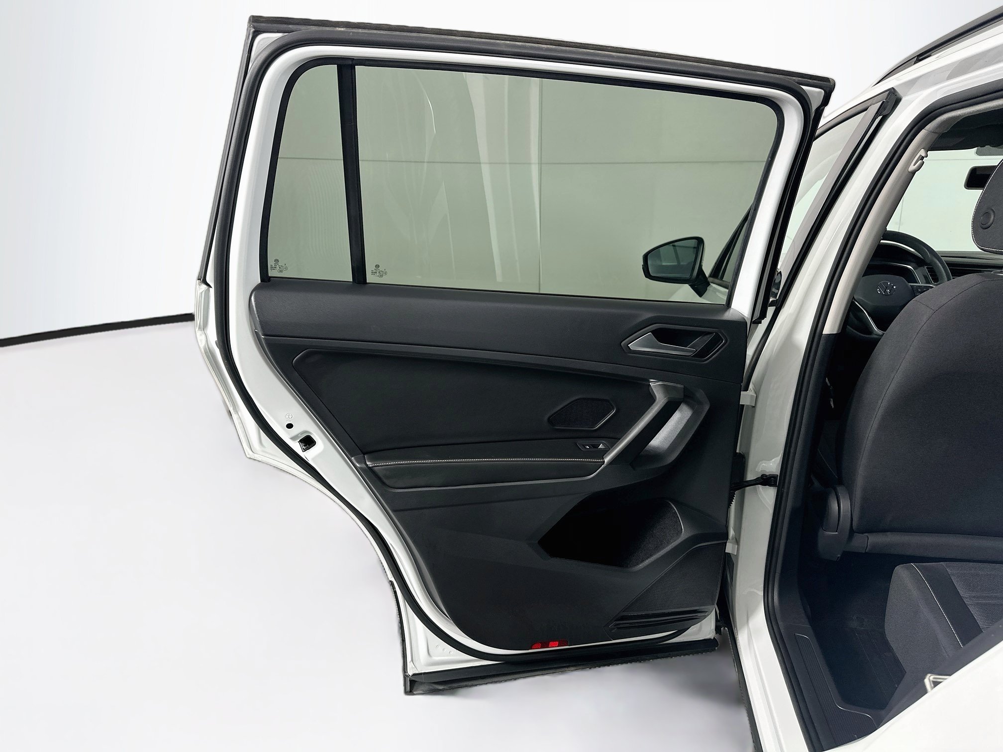 Used 2022 Volkswagen Tiguan S FWD image 25