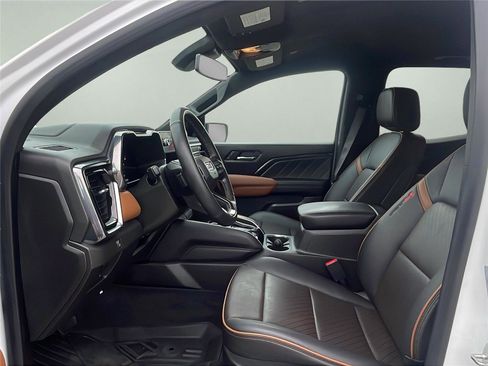 Used 2023 GMC Canyon AT4 w/ AT4 Premium Package image 21