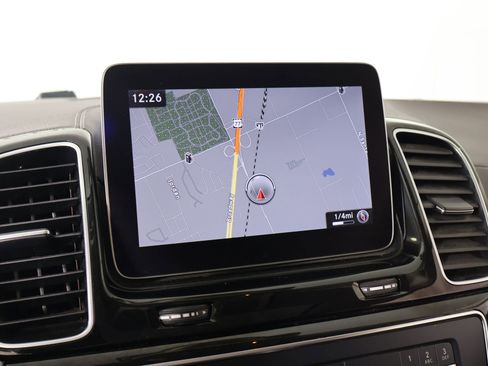 Used 2018 Mercedes-Benz GLS 450 4MATIC image 7