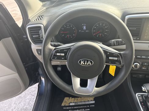 Certified 2022 Kia Sportage LX image 17