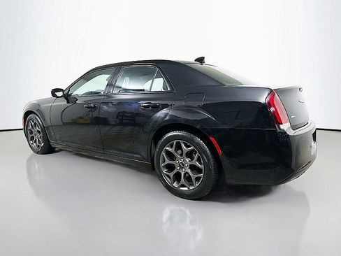 Used 2017 Chrysler 300 S w/ 300S Premium Group image 5