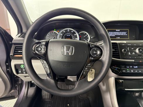 Used 2016 Honda Accord LX image 15