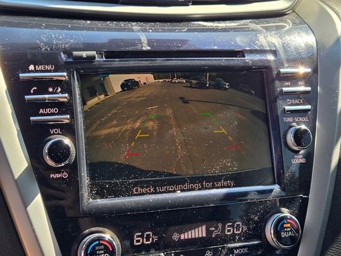 Used 2020 Nissan Murano SV image 25