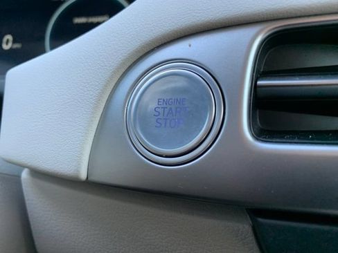Certified 2024 Hyundai Palisade Limited AWD/4WD image 27