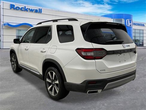 New 2025 Honda Pilot Elite image 3