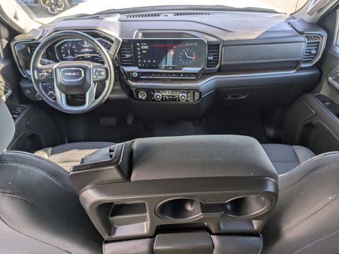 Used 2023 GMC Sierra 1500 SLE image 29
