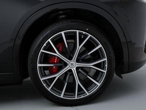 Certified 2023 Maserati Grecale Modena AWD/4WD image 19