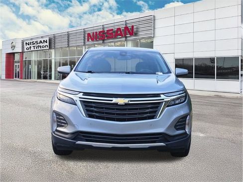 Used 2024 Chevrolet Equinox LT FWD image 2