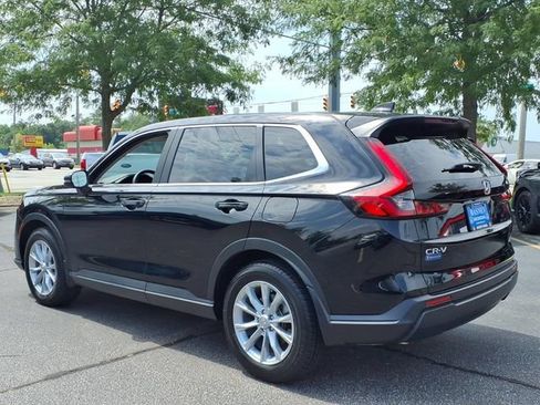 Certified 2024 Honda CR-V EX image 8