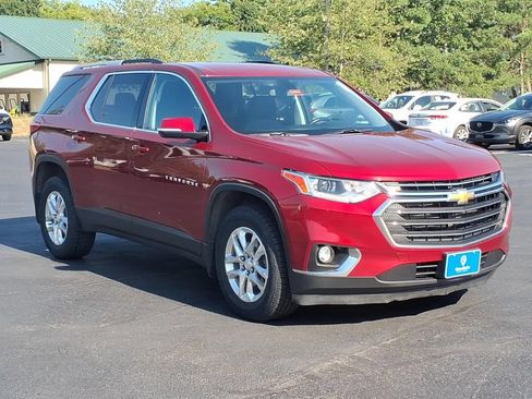 Used 2018 Chevrolet Traverse LT AWD/4WD image 3