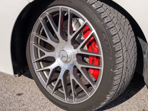 Used 2018 Mercedes-Benz C 63 AMG S image 3