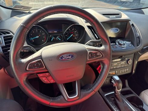 Used 2018 Ford Escape Titanium w/ Ford Safe & Smart Package image 6