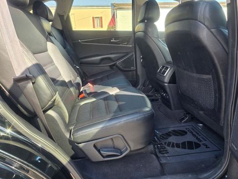 Used 2016 Kia Sorento SX FWD image 5