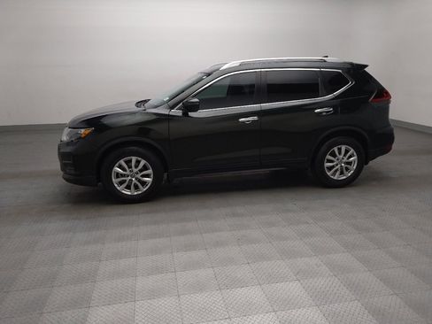 Used 2019 Nissan Rogue SV FWD image 2