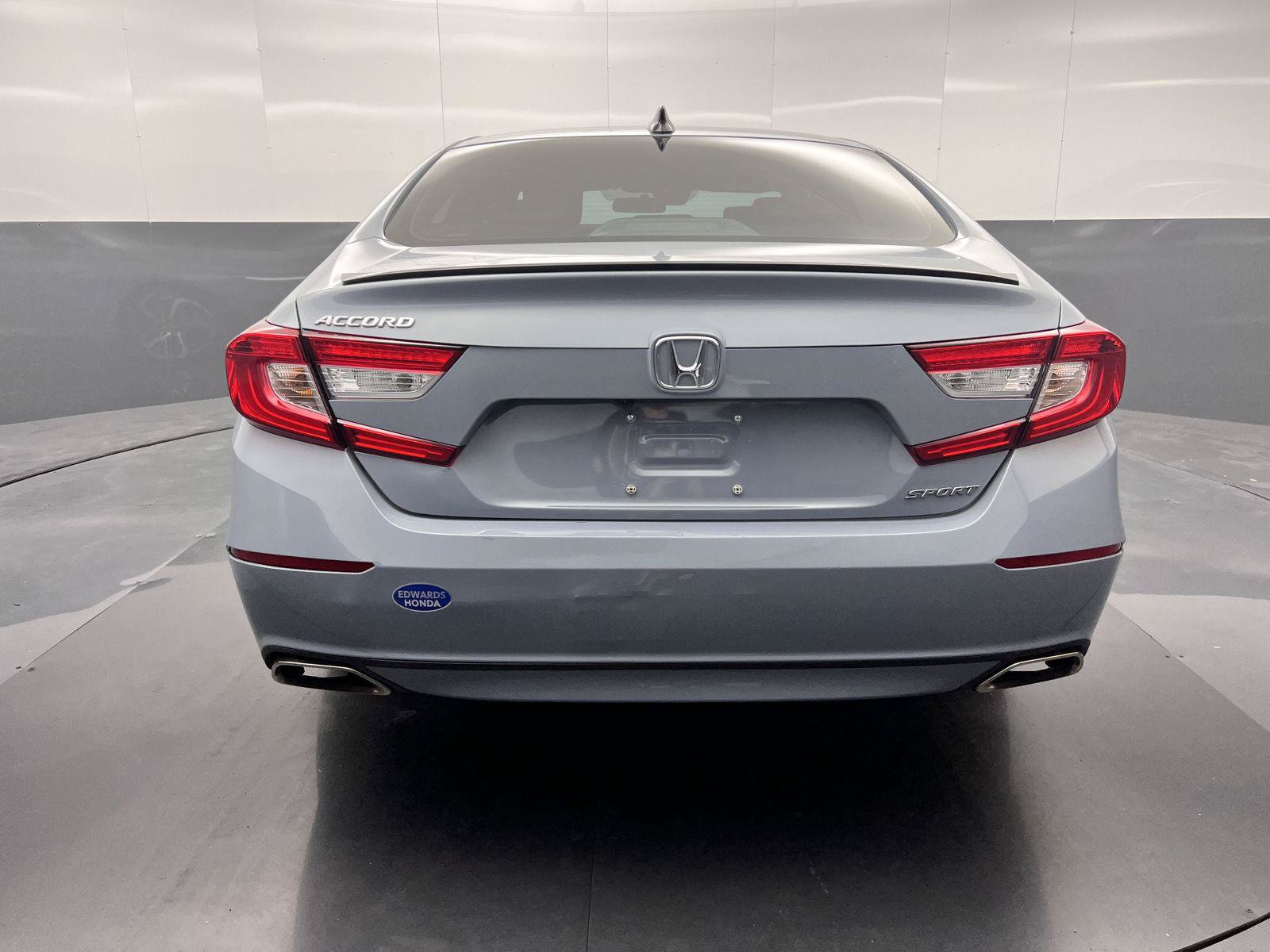 Used 2022 Honda Accord Sport image 6