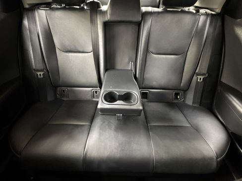 Used 2024 Toyota Prius XLE image 5