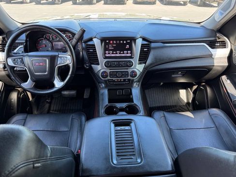 Used 2016 GMC Yukon XL SLT w/ Open Road Package AWD/4WD image 34