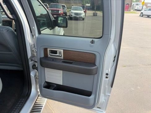 Used 2013 Ford F150 Lariat w/ Lariat Chrome Pkg AWD/4WD image 22