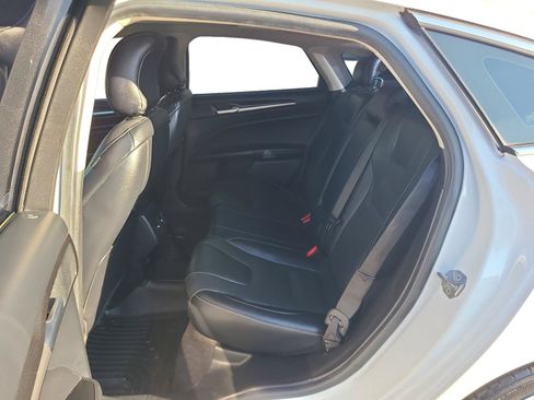 Used 2019 Ford Fusion Titanium AWD/4WD image 19