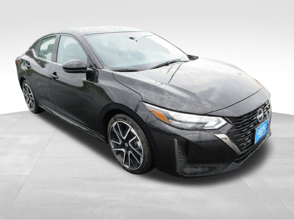 Used 2025 Nissan Sentra SR FWD image 7