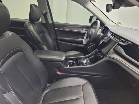 Used 2023 Jeep Grand Cherokee 4WD 4xe image 21