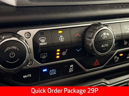 Used 2022 Jeep Wrangler Unlimited Sahara w/ Cold Weather Group image 9