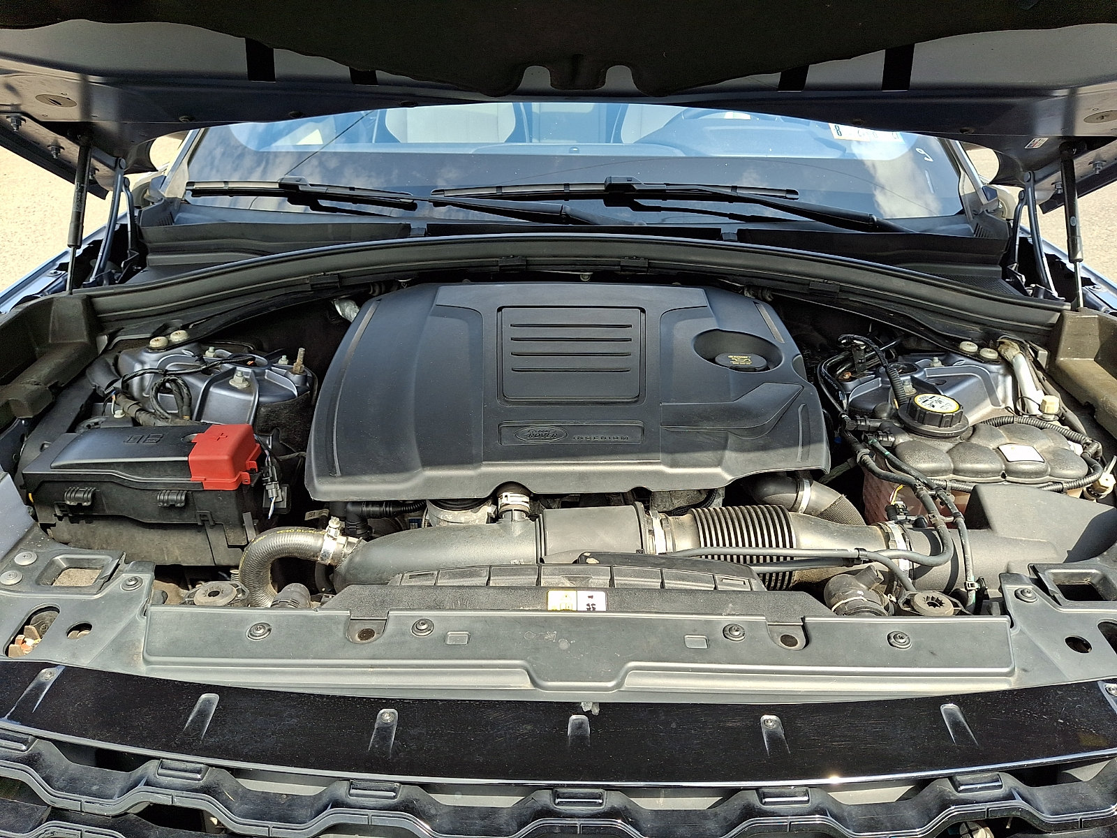 Used 2019 Land Rover Range Rover Velar R-Dynamic SE AWD/4WD image 26