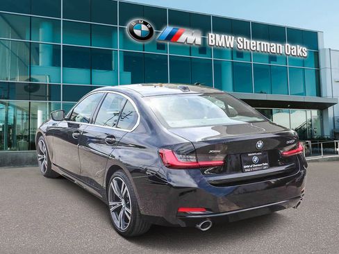 Used 2024 BMW 330i xDrive Sedan w/ Premium Package AWD/4WD image 6