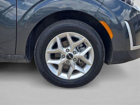 Used 2025 Kia Soul LX w/ LX Technology Package FWD image 21