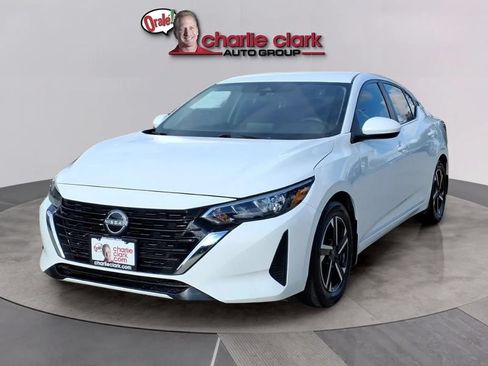 Used 2025 Nissan Sentra SV w/ Trunk Package FWD image 1