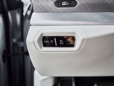 Used 2021 Lamborghini Urus image 47