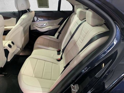 Used 2018 Mercedes-Benz E 300 image 24