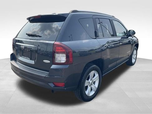 Used 2014 Jeep Compass Latitude AWD/4WD image 9