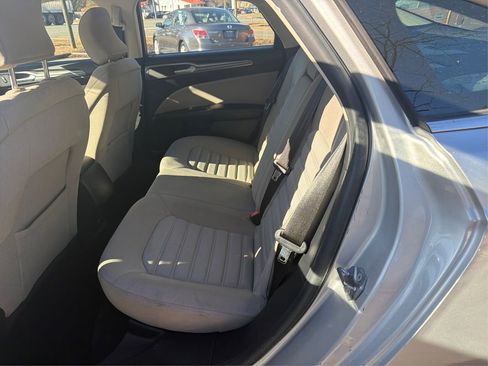 Used 2018 Ford Fusion S image 10