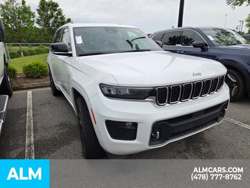 Used 2023 Jeep Grand Cherokee Overland AWD/4WD image 25