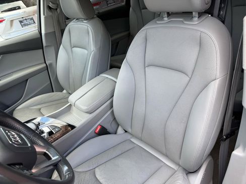Used 2017 Audi Q7 3.0T Premium Plus AWD/4WD image 6