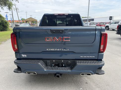 Used 2025 GMC Sierra 1500 Denali AWD/4WD image 9