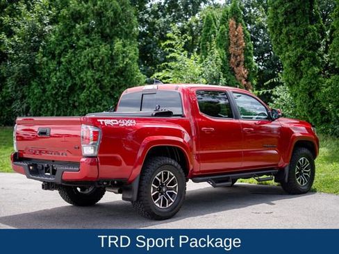 Used 2020 Toyota Tacoma TRD Sport AWD/4WD image 5