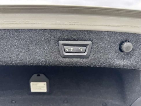 Used 2019 BMW 530i xDrive w/ Convenience Package image 26