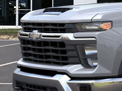 New 2026 Chevrolet Silverado 3500 LT image 13