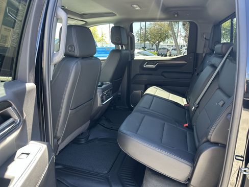 Used 2024 GMC Sierra 1500 Denali w/ Denali Reserve Package AWD/4WD image 31