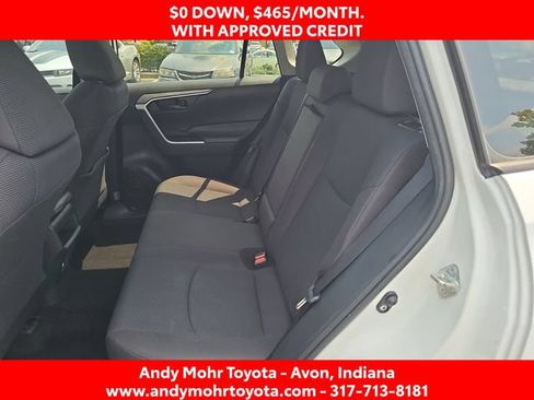 Used 2019 Toyota RAV4 LE FWD image 11
